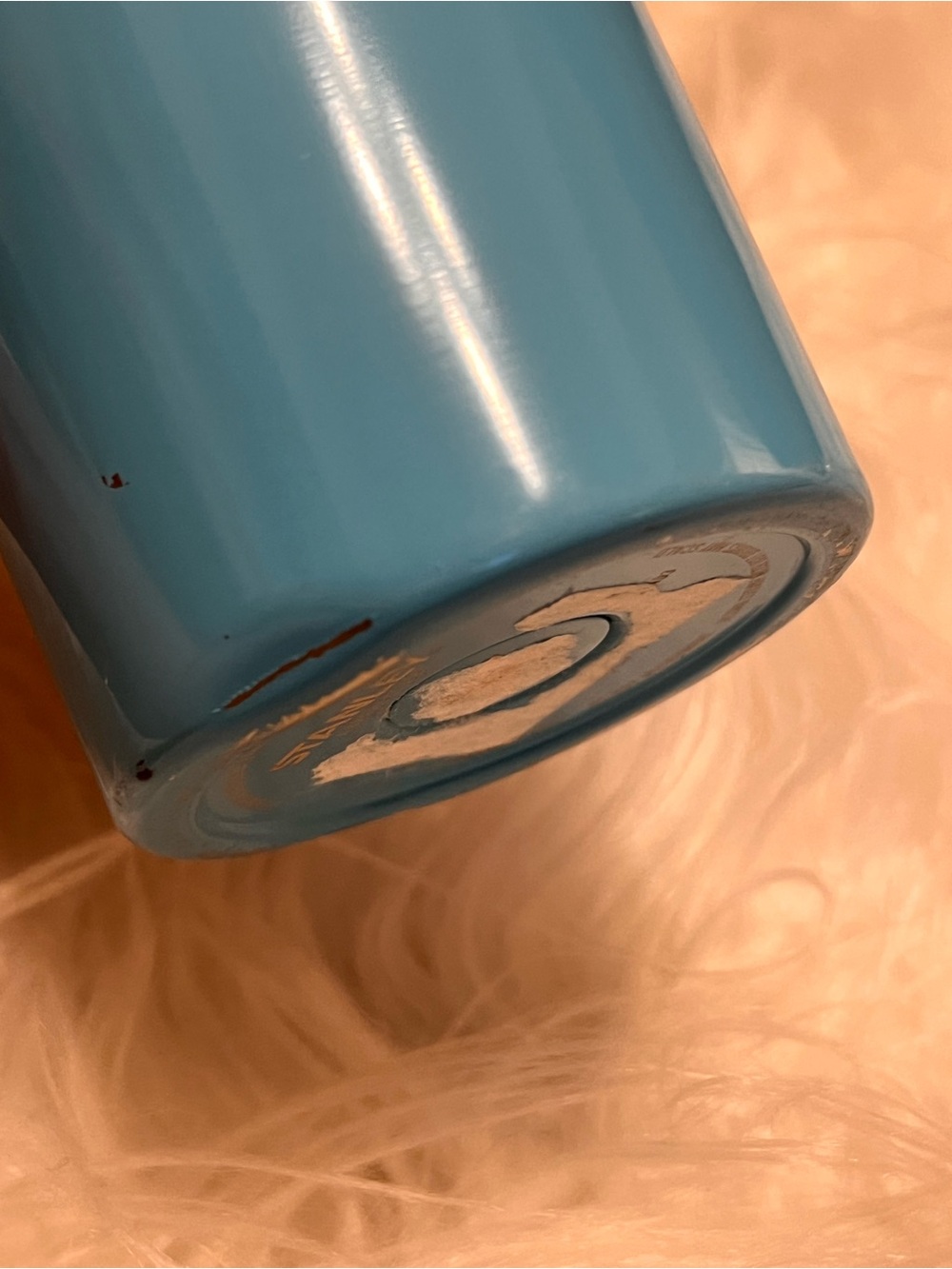 Stanley limited edition Ombre White and Light Blue Travel Mug 40 onz - Picture 8 of 9